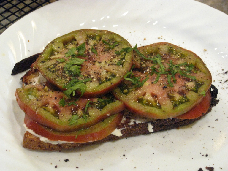 'mater sammich adapted for green tomatoes on Iggy’s Francese with lovage